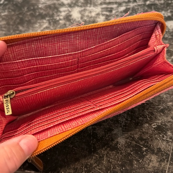 Fossil Orange Print Coated Canvas Zip Around Wallet - Picture 3 of 5